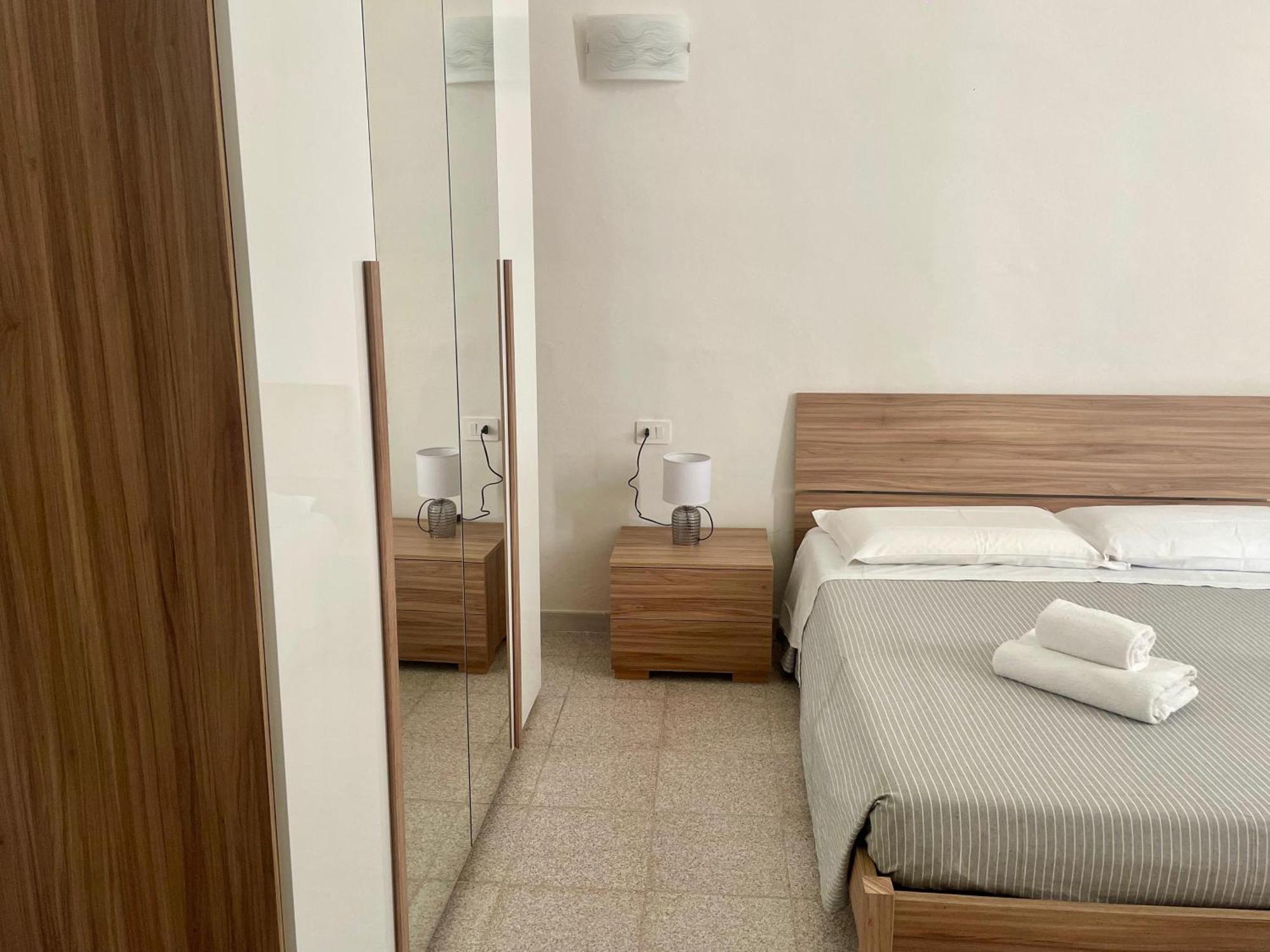 Onlyrooms V - Central & Train Station Cagliari Exterior foto